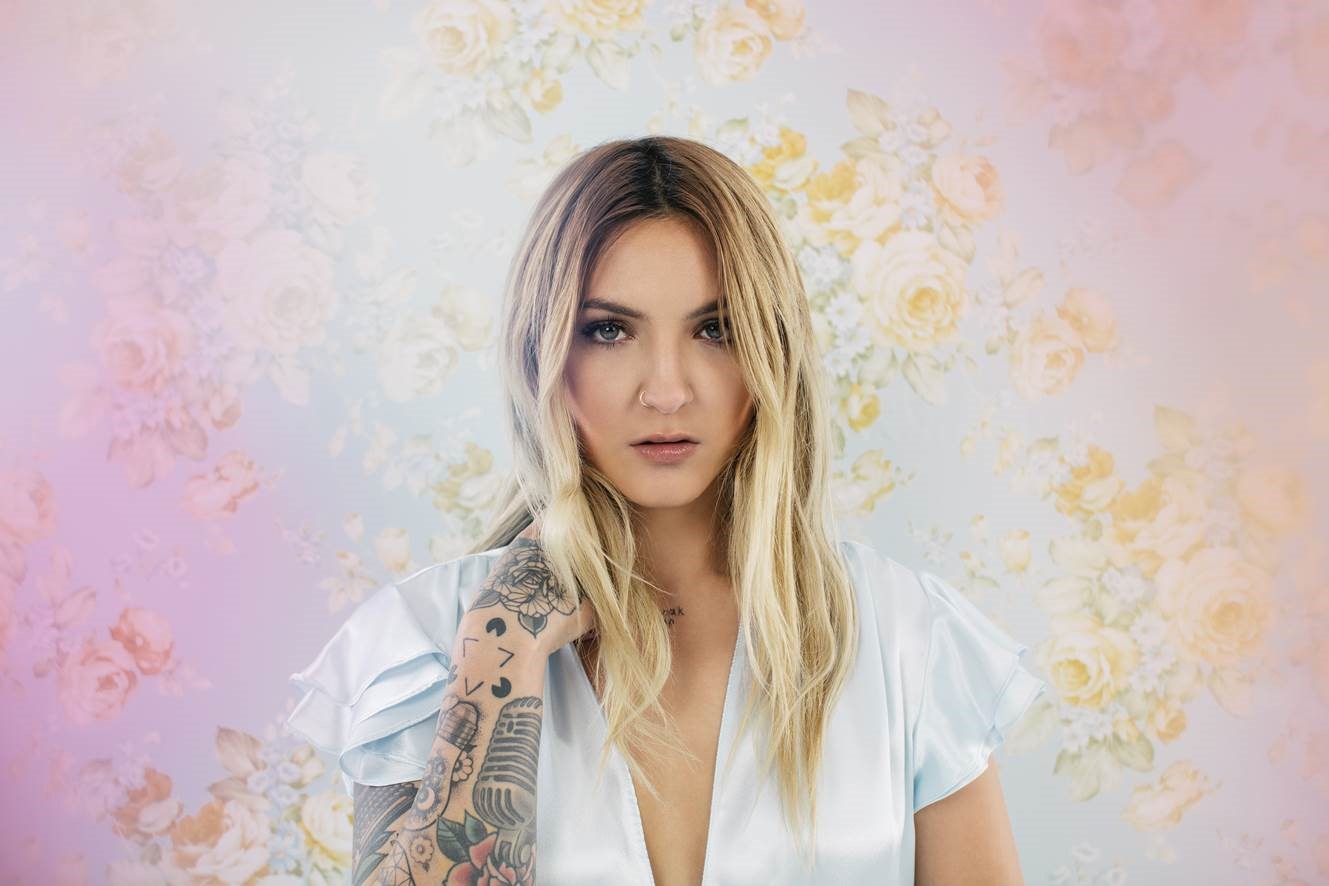 Julia Michaels - Press Photo 1 (Credit Meredith Traux)