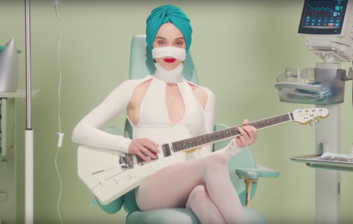 St-Vincent-Los-Ageless-video-920x584